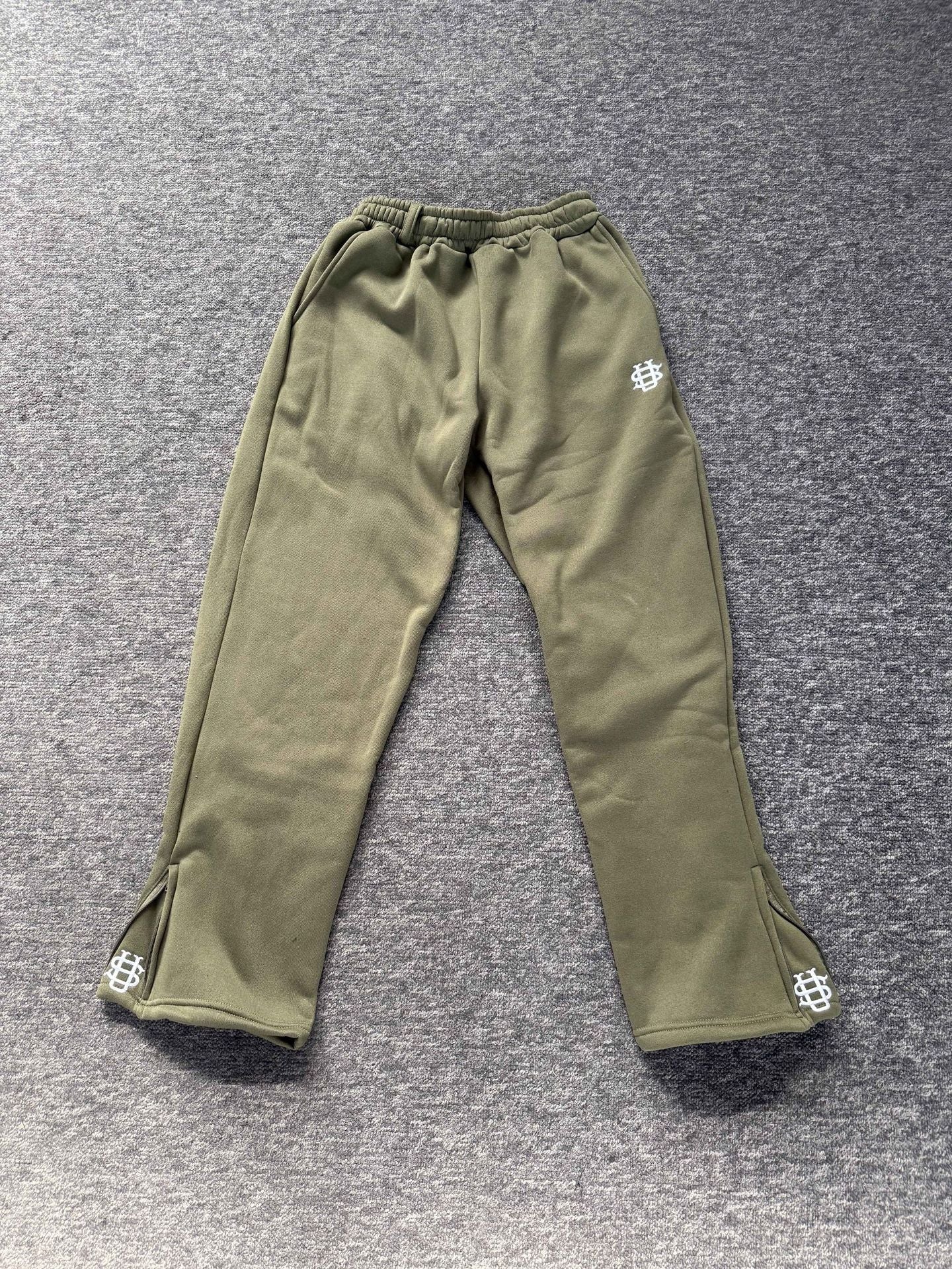 The Relaxed Straight Joggers