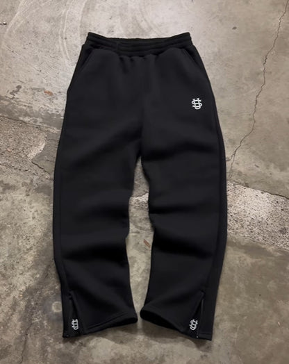 The Relaxed Straight Joggers